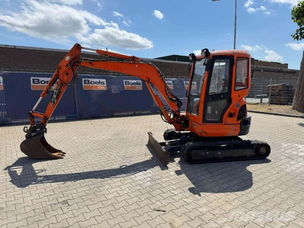 Kubota U35-3A3 小型挖土機/掘鑿機<7t(小型挖掘機)
