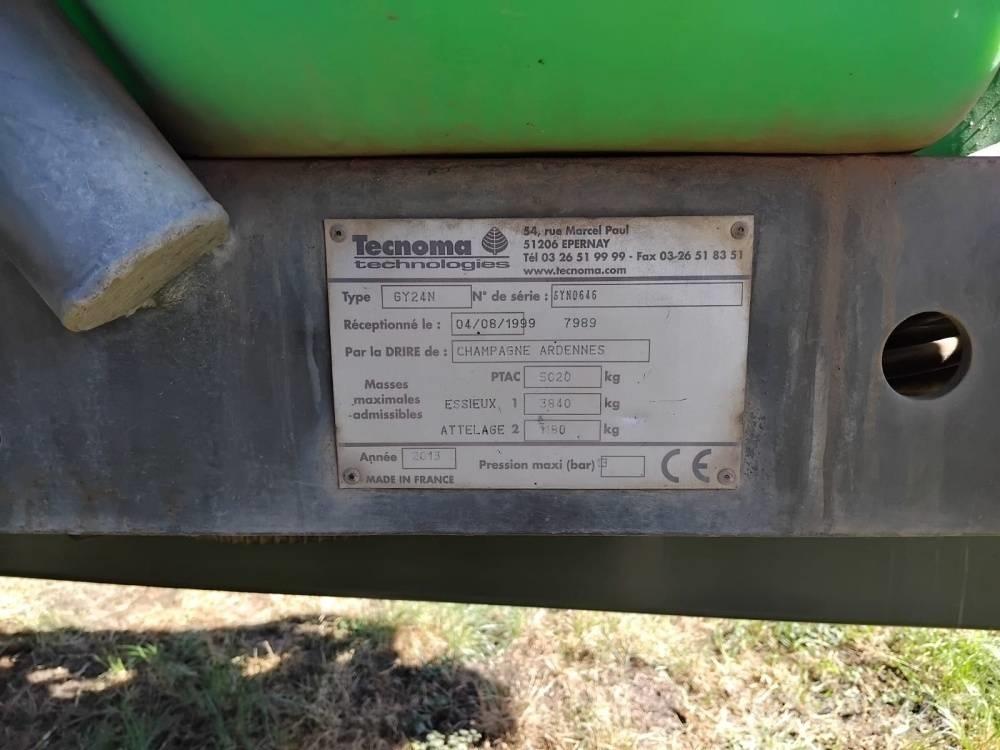 Tecnoma Galaxy 牽引式噴霧機
