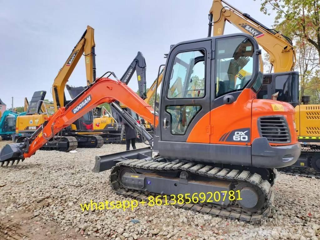 Doosan DX 60 小型挖土機/掘鑿機<7t(小型挖掘機)