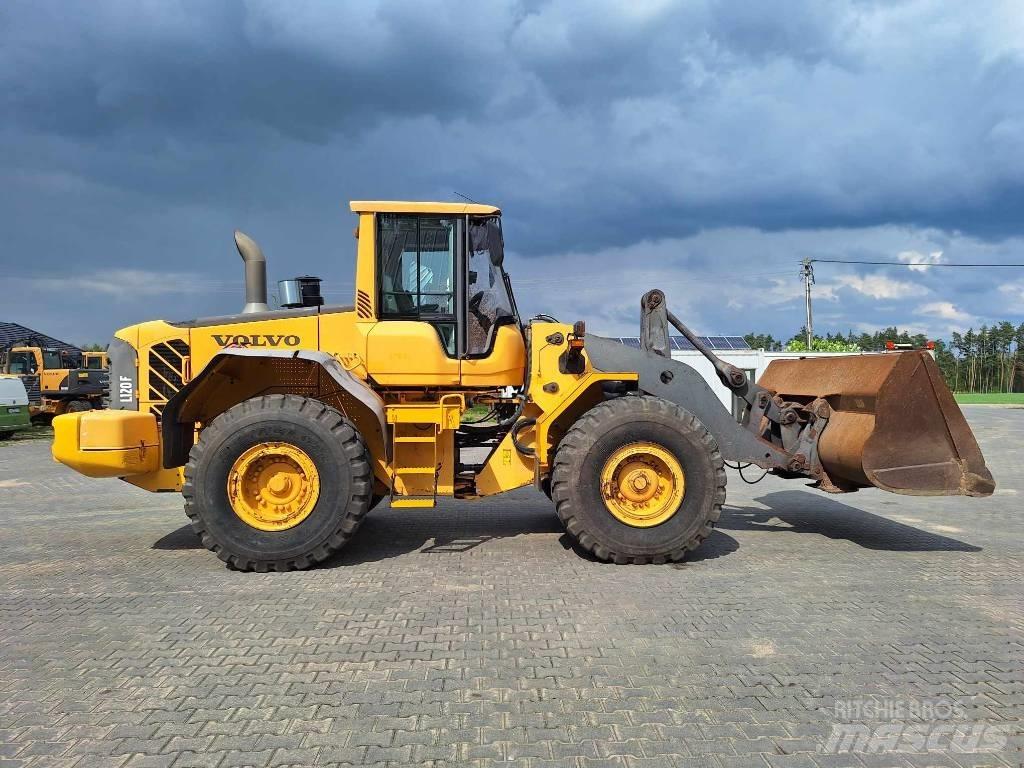 Volvo L 120 F 輪胎式裝載機