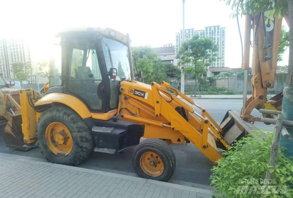 JCB 3 CX 反鏟裝載機