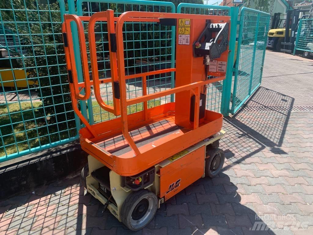 JLG 1230ES      V-3373 垂直升降工作台