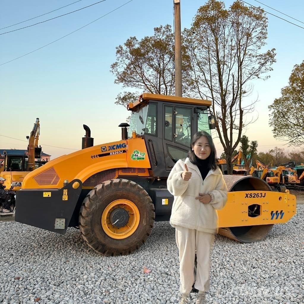 XCMG XS263J 單輪滾壓機