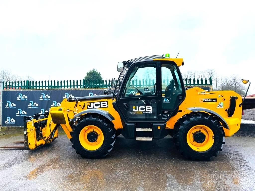 JCB 540-140 伸縮臂操作車