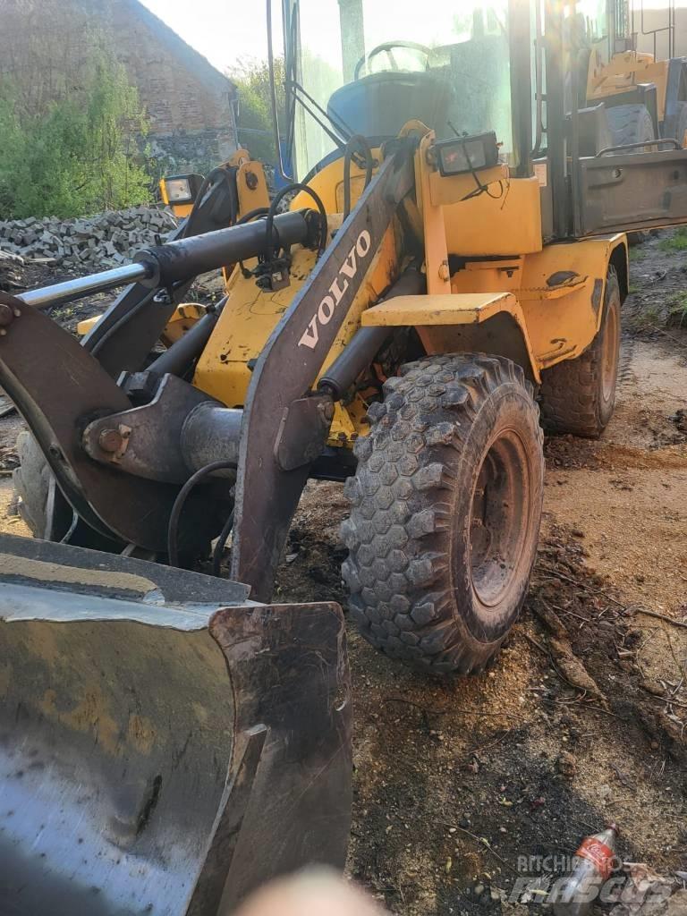 Volvo L 30 B 輪胎式裝載機