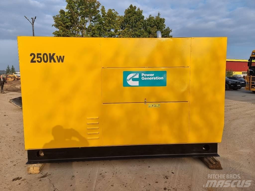 Cummins 250 KW 柴油發電機