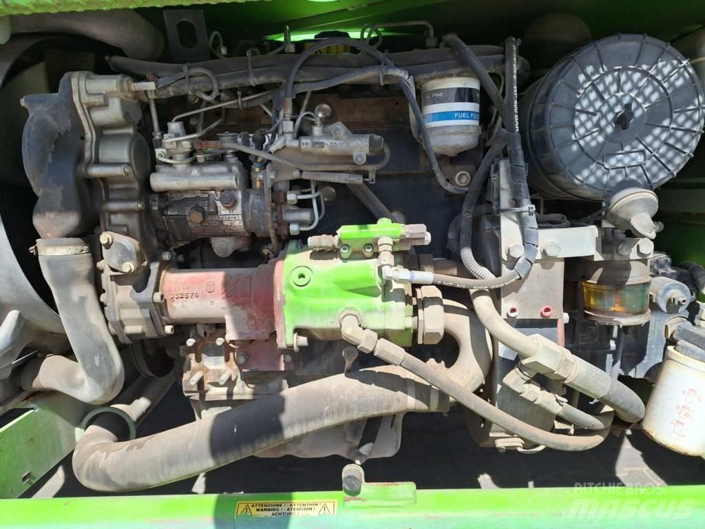 Merlo 30.13 伸縮臂操作車