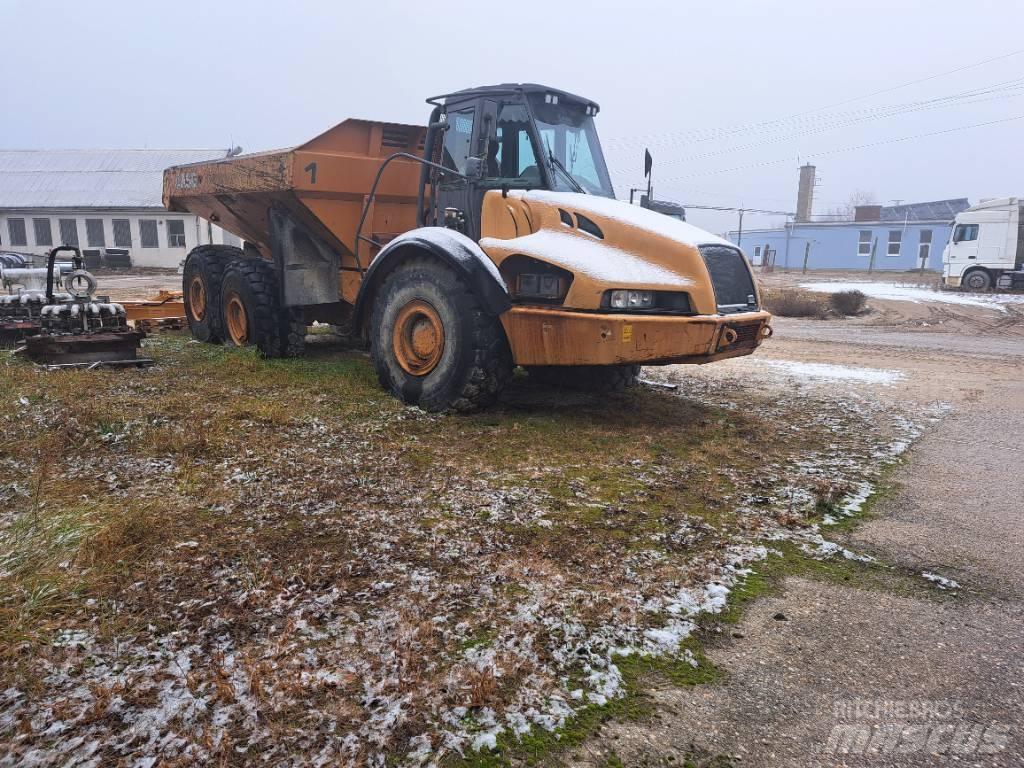 CASE 340 鉸接式起吊車
