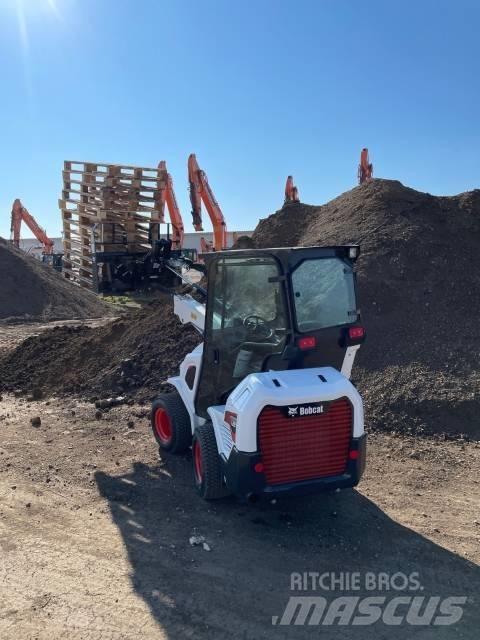 Bobcat L28 輪胎式裝載機