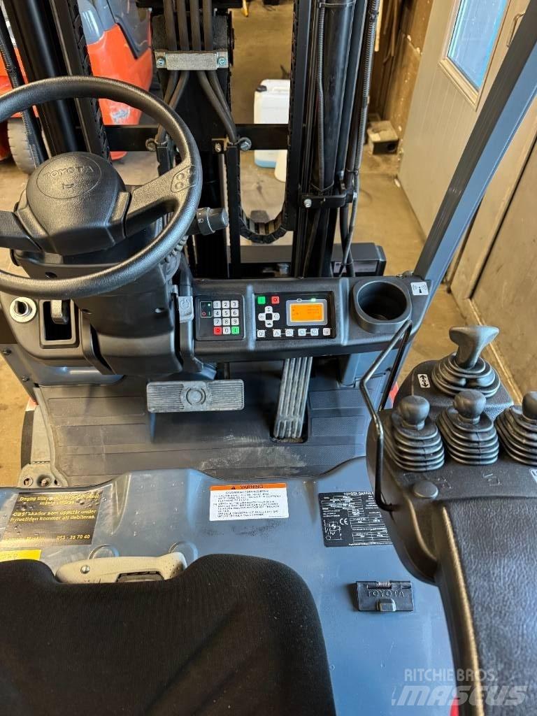 Toyota truck 8FBE15T 電動堆高機