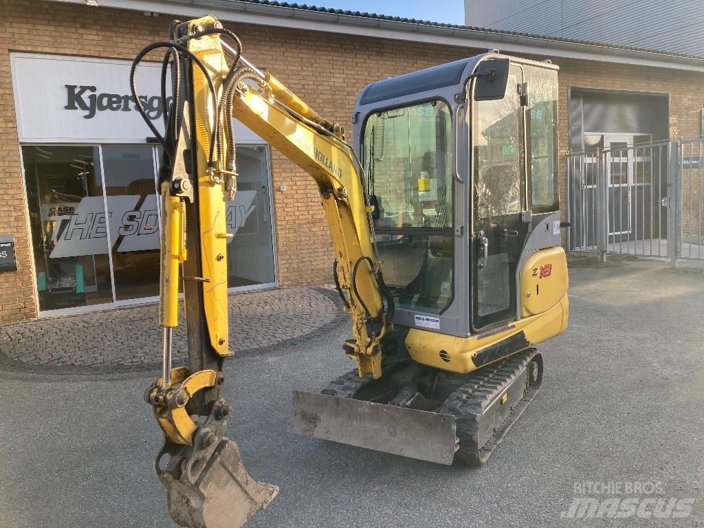 New Holland E 18 C 小型挖土機/掘鑿機<7t(小型挖掘機)