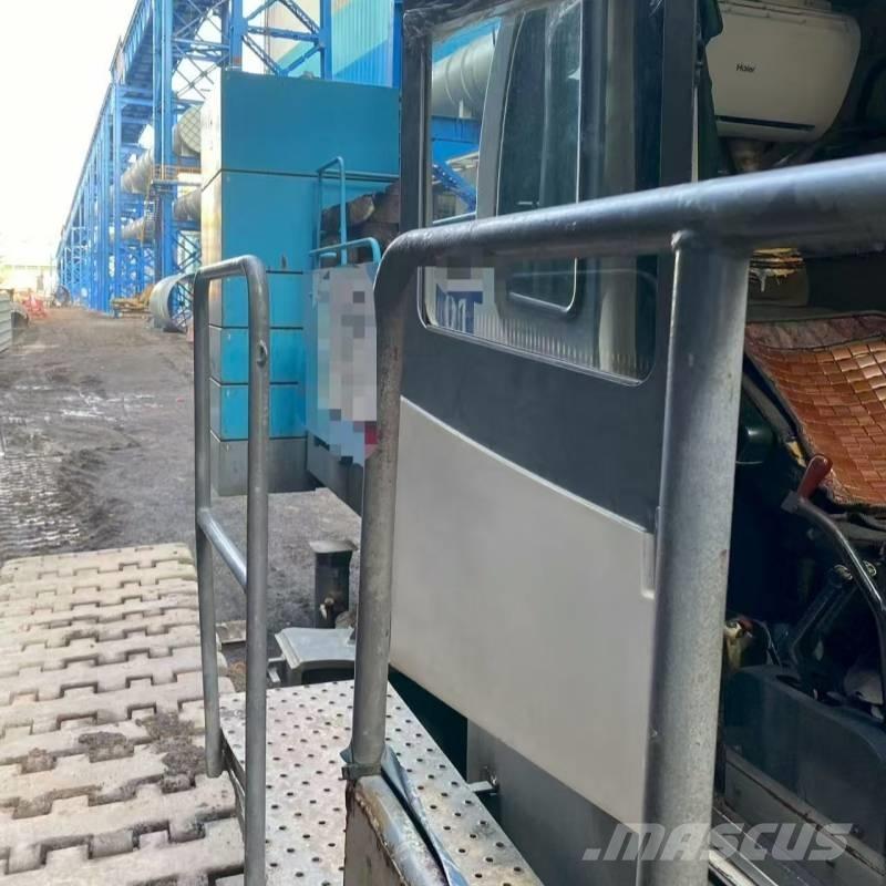 Kobelco 7200 履帶式起重機