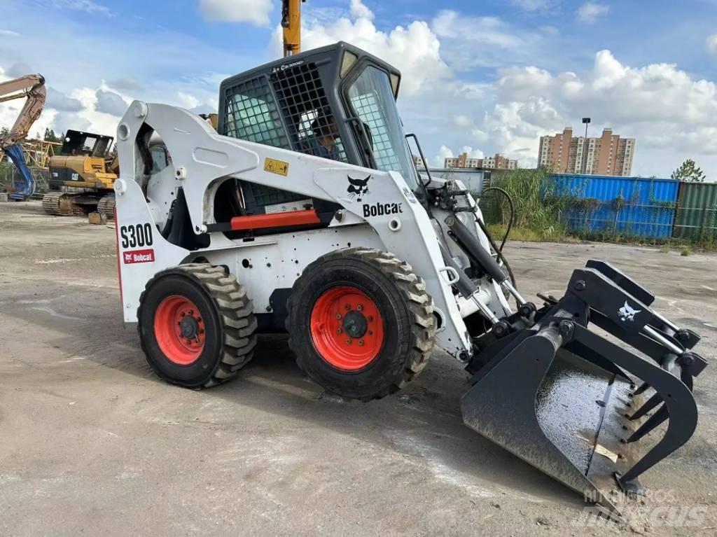 Bobcat S 300 滑移轉向裝載機