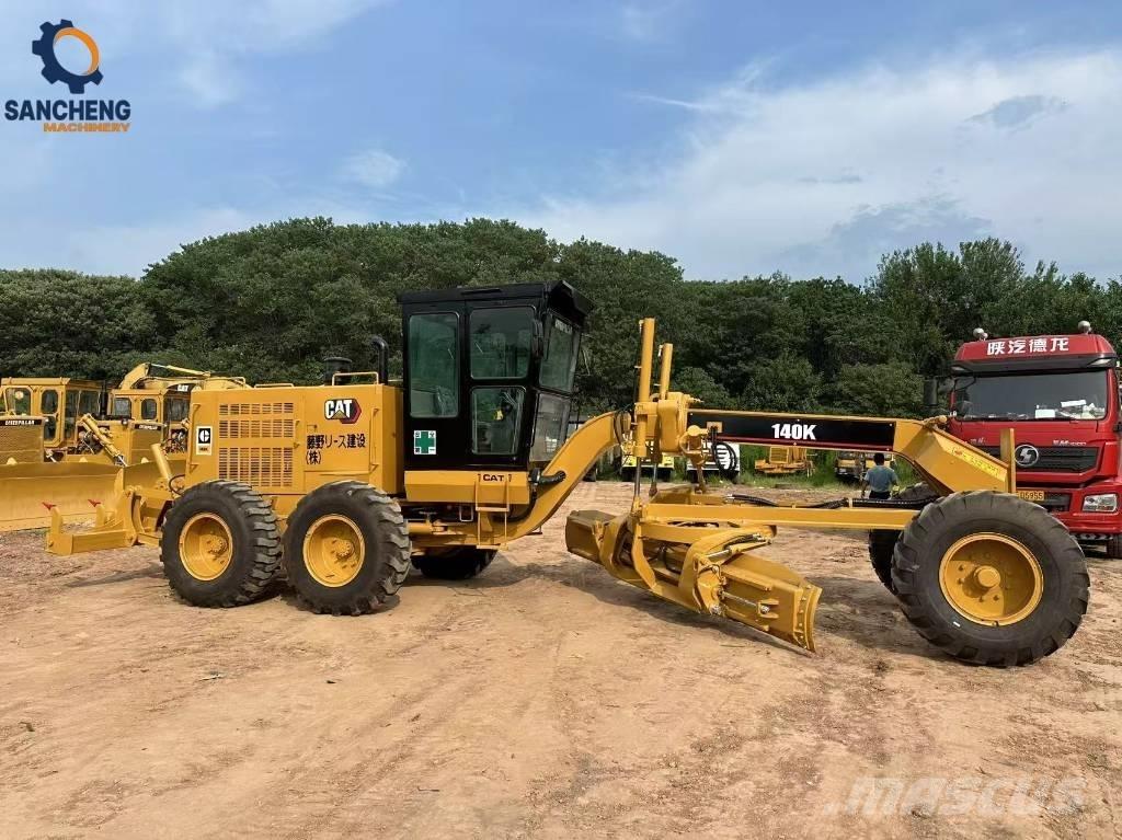 CAT 140K 平土機