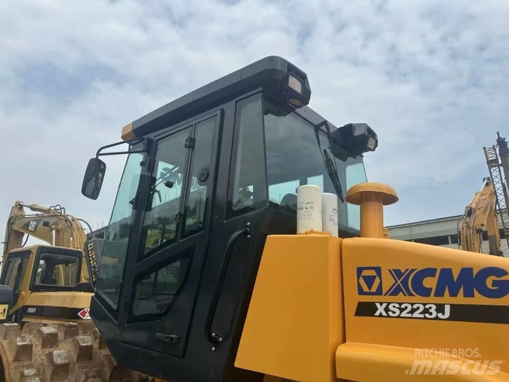 XCMG XS 223 J 單輪滾壓機