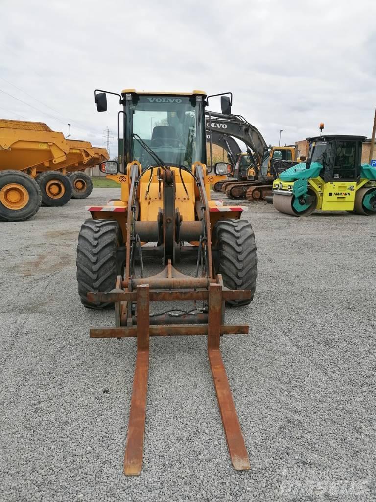 Volvo L 35 G 輪胎式裝載機