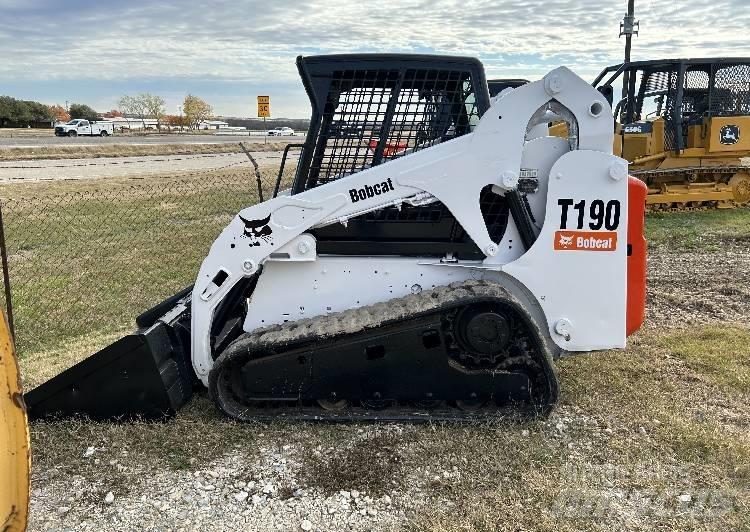 Bobcat T190 滑移轉向裝載機