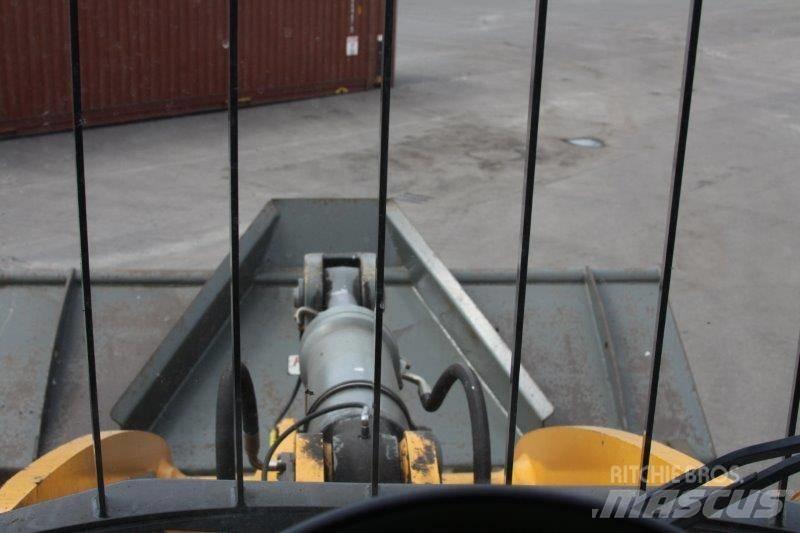 Liebherr L 576 輪胎式裝載機