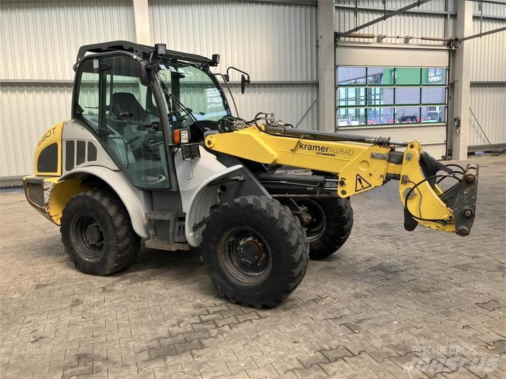 Kramer 680T 農業用伸縮臂裝載機