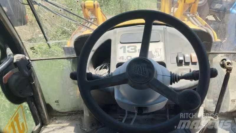 JCB 3 CX 反鏟裝載機