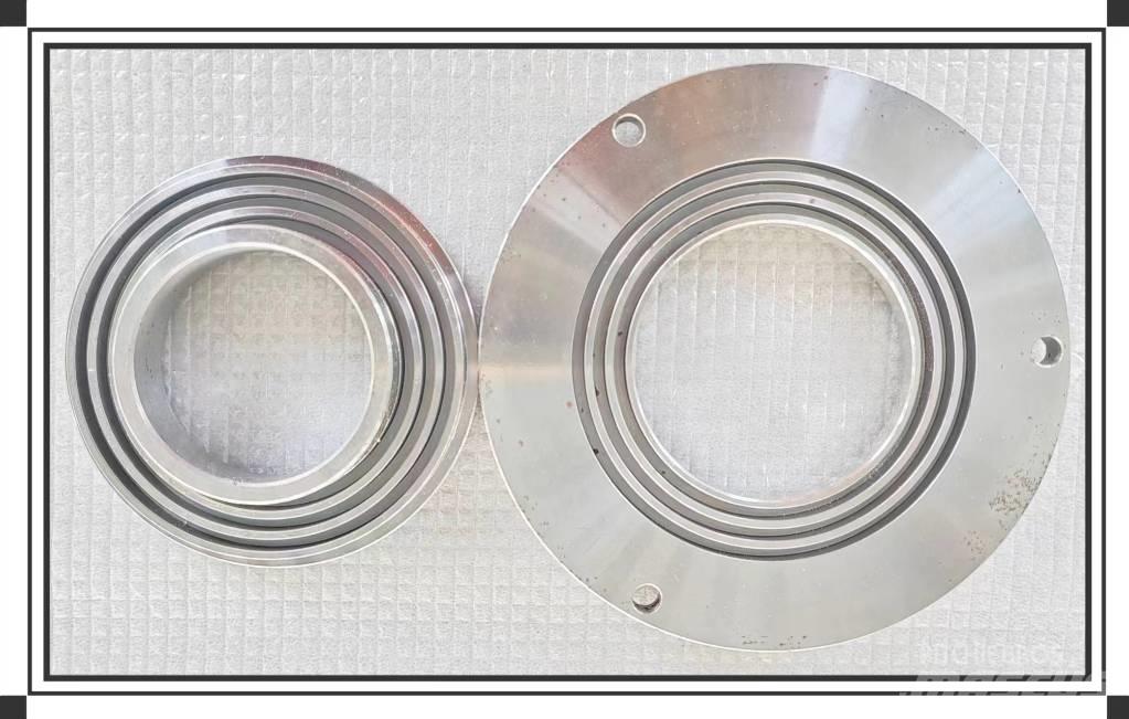 CLAAS Bearing cover 底盤和懸架