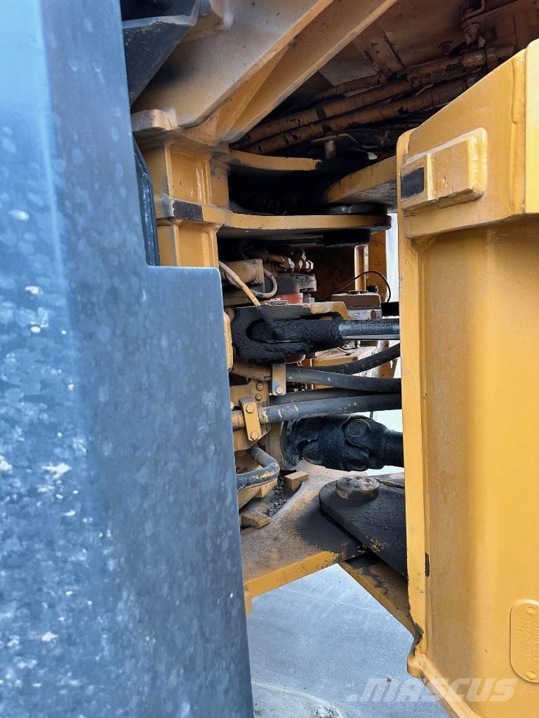 Liebherr L 550 輪胎式裝載機