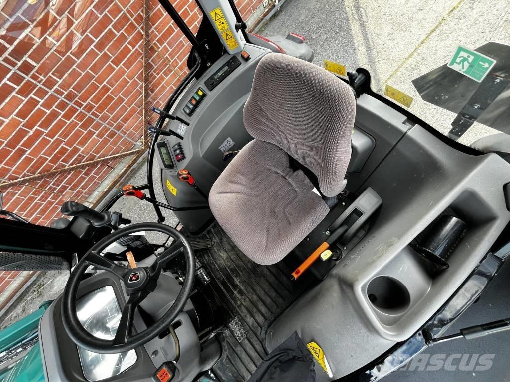 Arbos 3075 小型曳引機