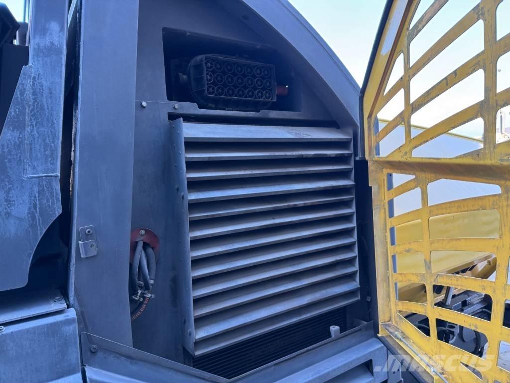 Bomag BMF 2500 S 瀝青攤舖機/鋪路機