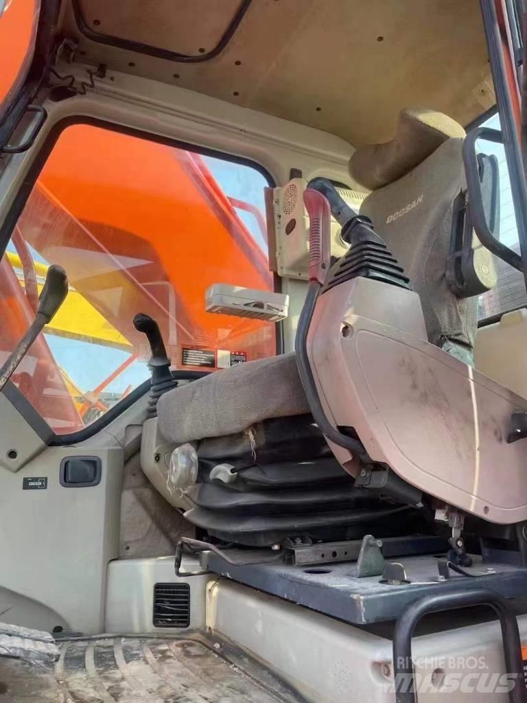 Doosan DH300 履帶式 挖土機/掘鑿機/挖掘機