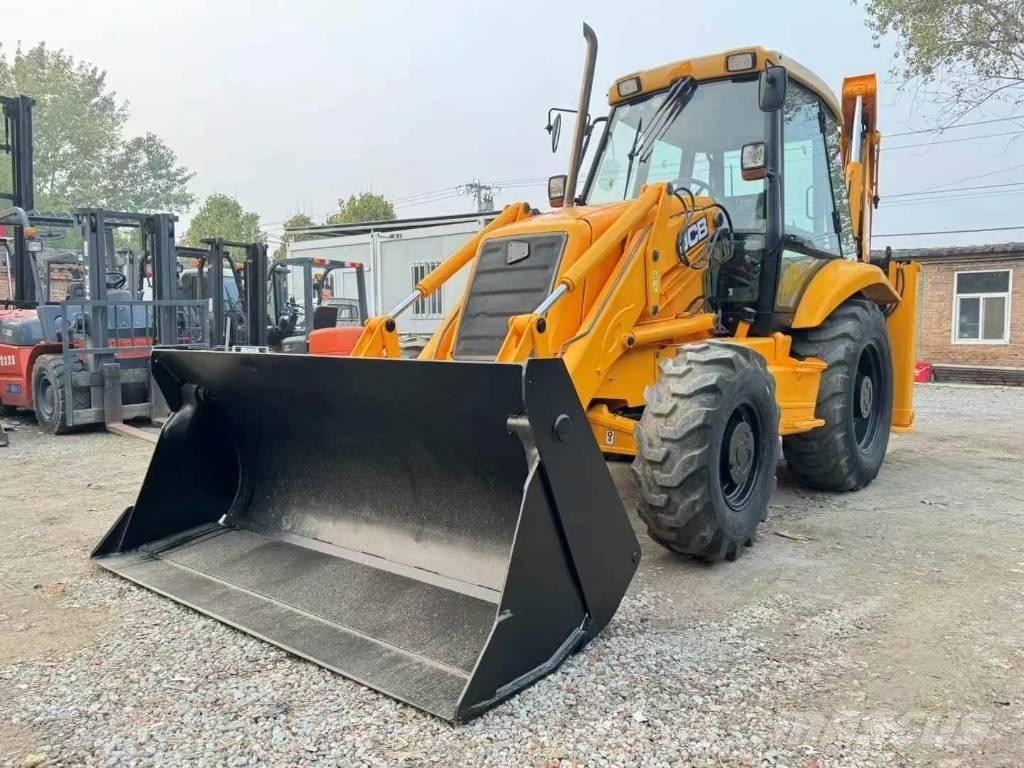 JCB 3 CX 反鏟裝載機