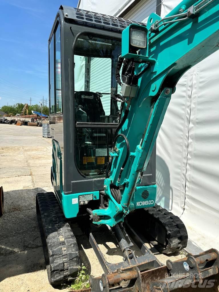 Kobelco SK17SR-3E 小型挖土機/掘鑿機<7t(小型挖掘機)