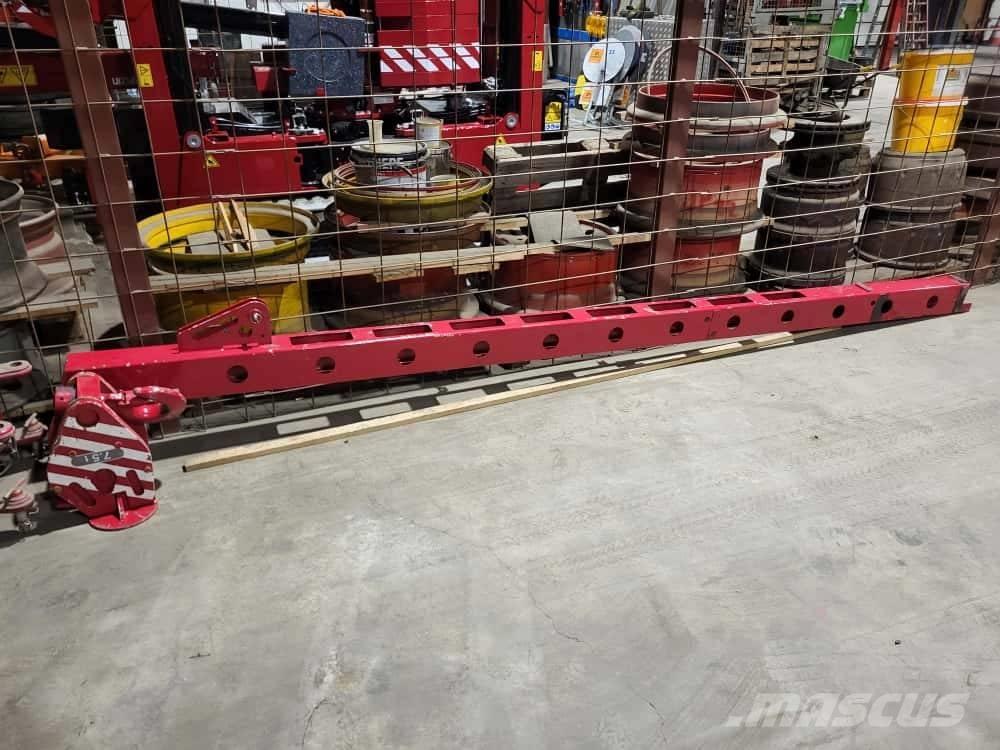 Unic B-775 履帶式起重機