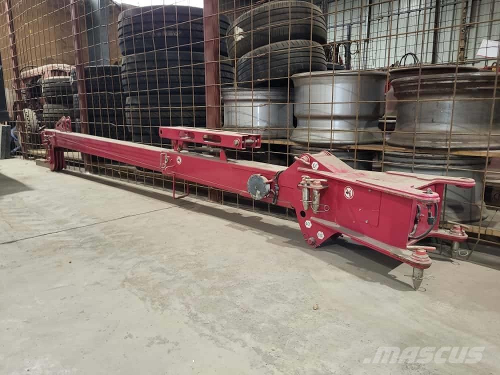 Unic B-775 履帶式起重機