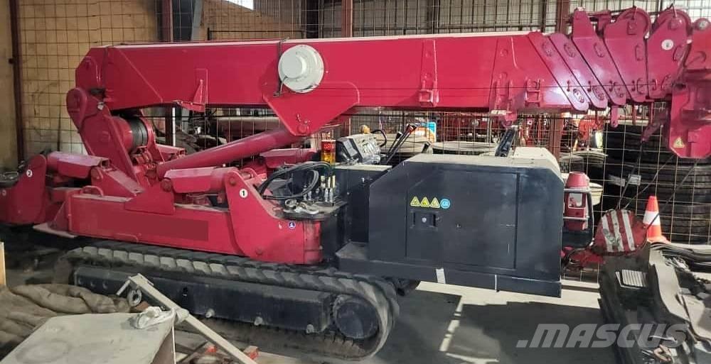 Unic B-775 履帶式起重機