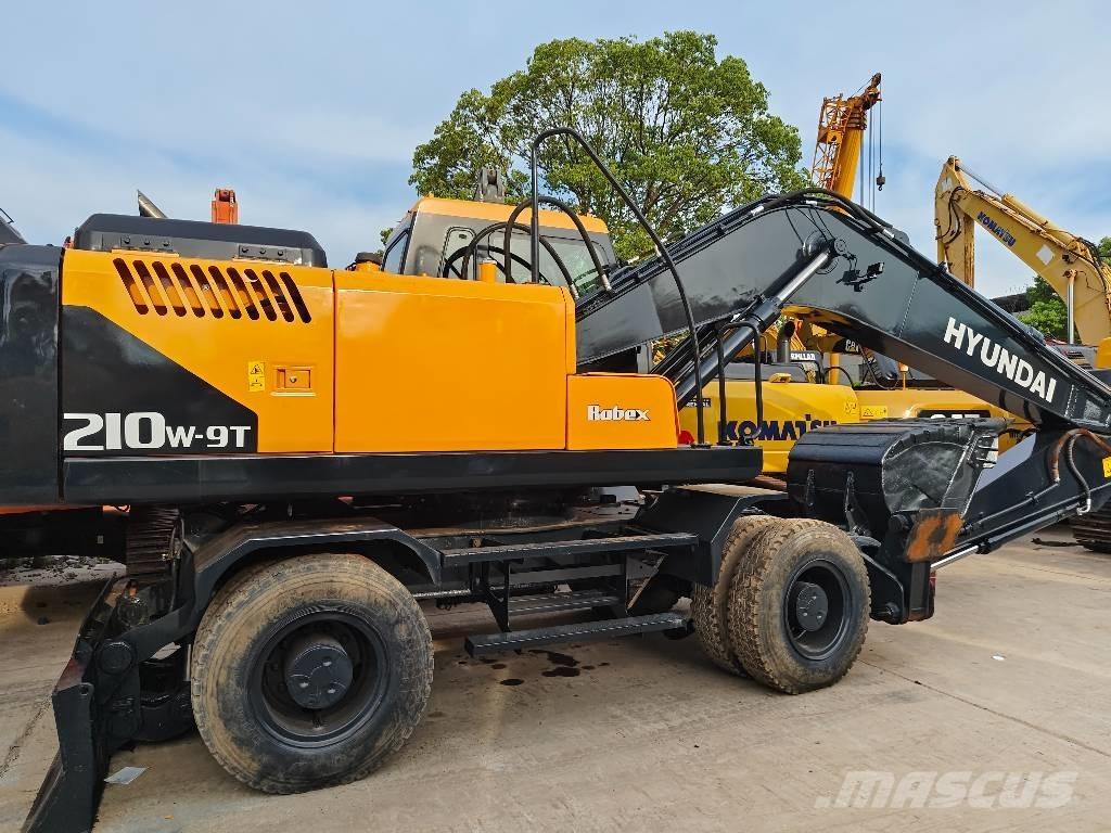 Hyundai R210W-9 旋轉式挖土機/掘鑿機/挖掘機