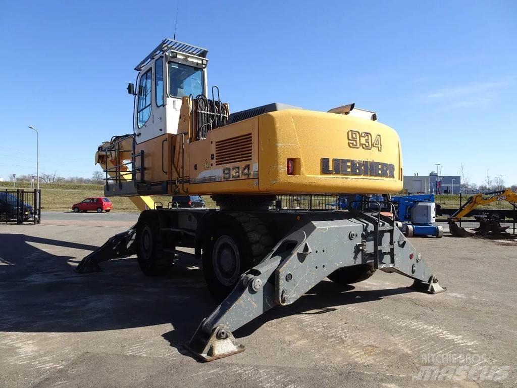 Liebherr A934CHD 廢棄物/工業用操作車