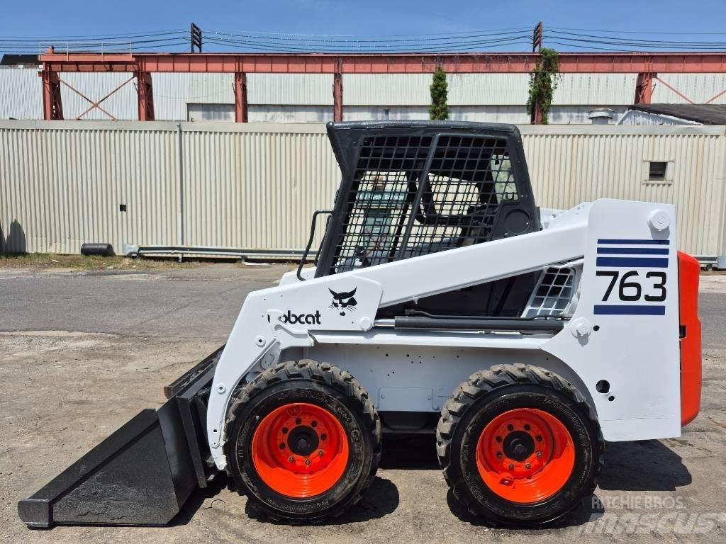Bobcat 763 滑移轉向裝載機
