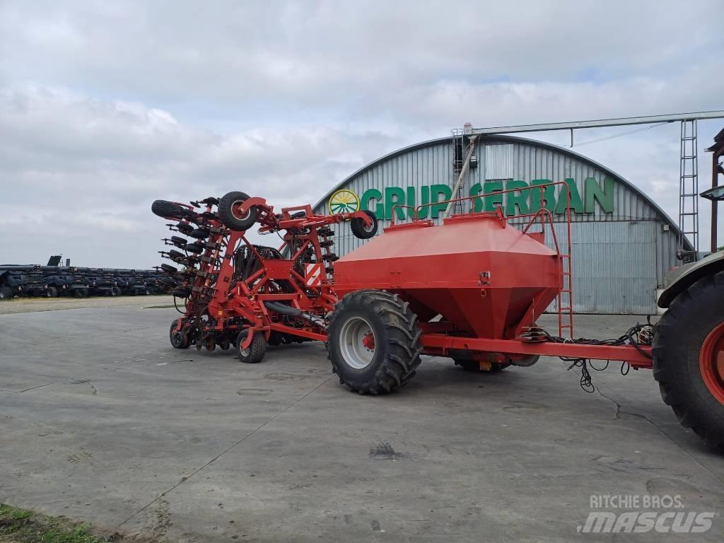 Agro Soyuz Turbosem 精密播種機