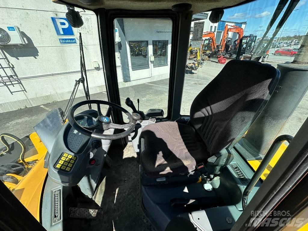 Volvo L 30 B 輪胎式裝載機