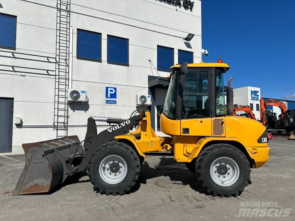 Volvo L 30 B 輪胎式裝載機