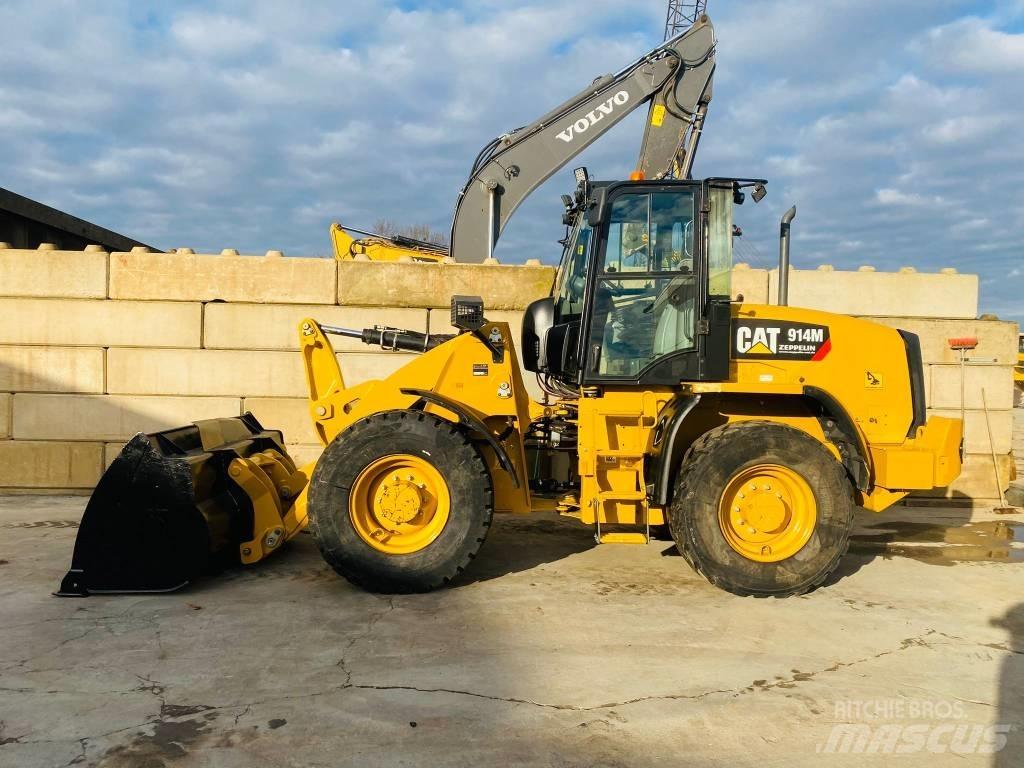 CAT 914 m 輪胎式裝載機