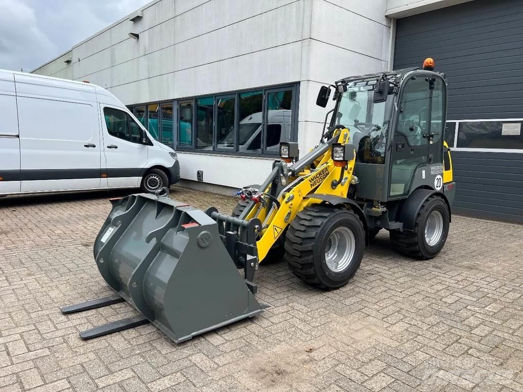 Wacker Neuson WL25 輪胎式裝載機
