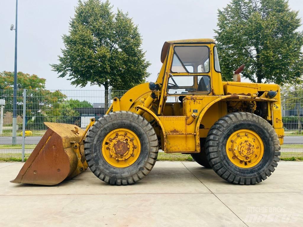 CAT 922 B 輪胎式裝載機