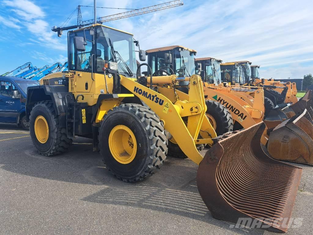 Komatsu WA 250-5H 輪胎式裝載機