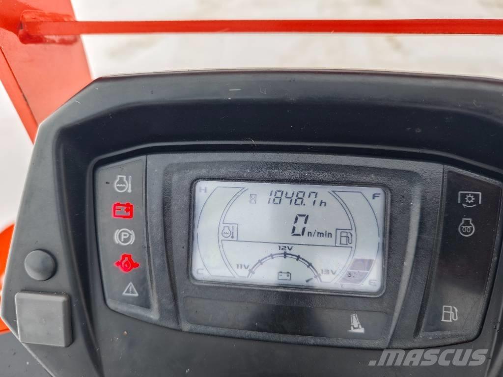Kubota F 251 騎乘式割草機