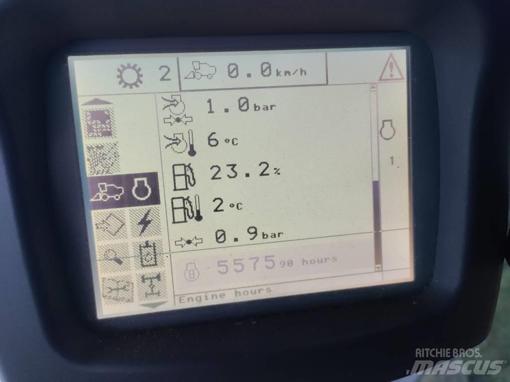 New Holland CX 860 聯合收穫機
