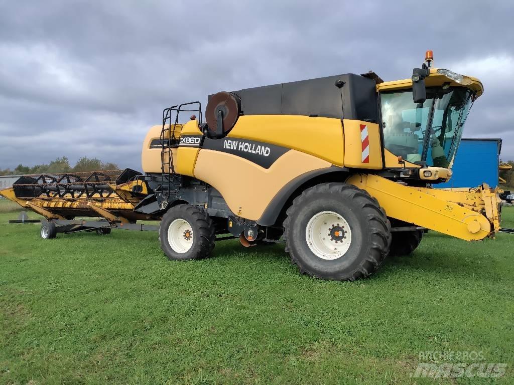 New Holland CX 860 聯合收穫機