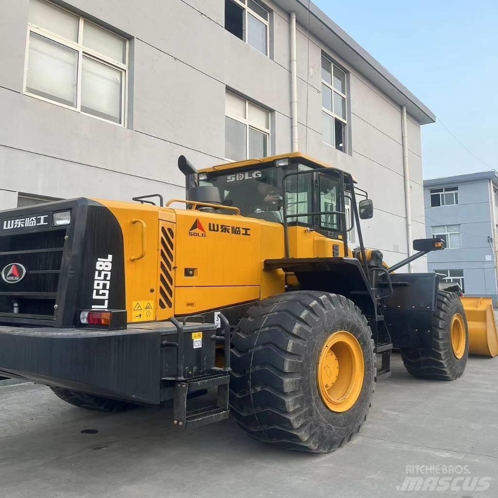 SDLG LG 958 L 輪胎式裝載機