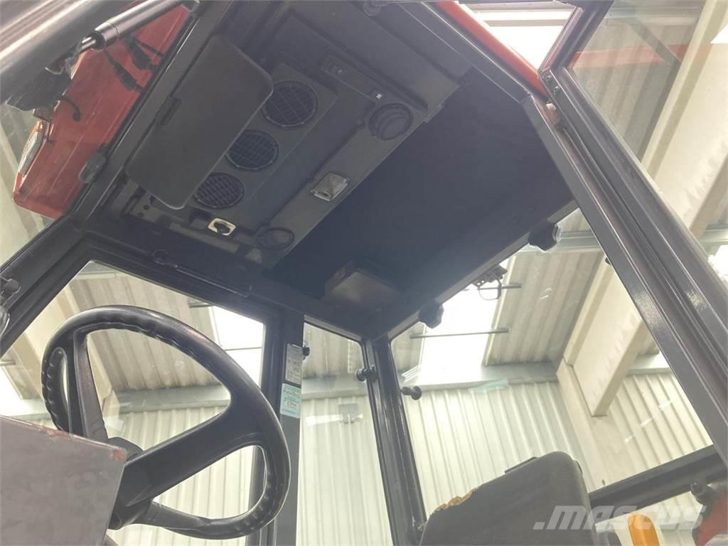 Kubota B2110 小型曳引機