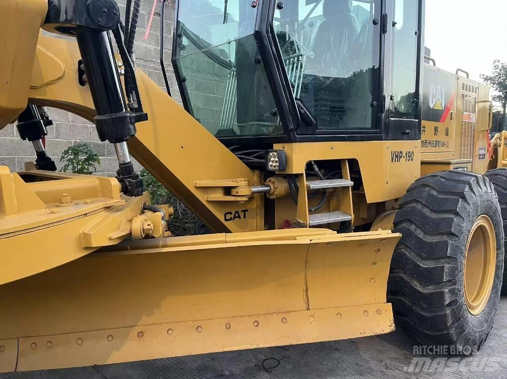 CAT 140 G 平土機